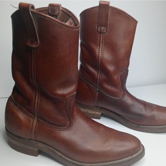 Red wings size 8 boots - Picture 2 of 10
